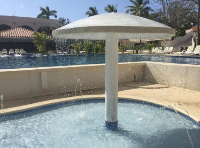 Private Family Room In Coronado Luxury Club & Suites Playa Coronado Exterior foto